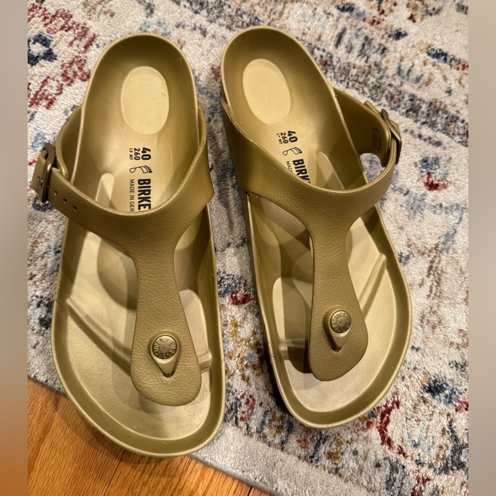 Birkenstock Women's Gizeh EVA Slip On Thong Sandals. Women’s 9. NEW.
